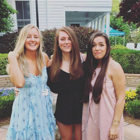 Meet your Posher, Taylor - Picture 1 of 1